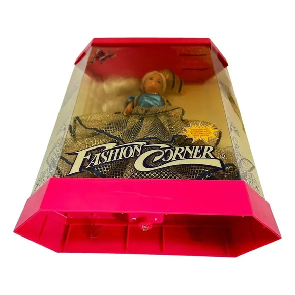 Fashion Corner Barbie Clone Fashion Doll  Classic Treasures Woolworths 1980s - Picture 7 of 9